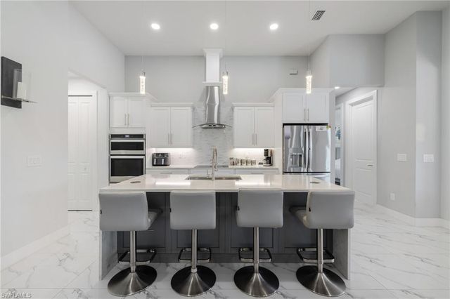 110 SW 21st TER, Cape Coral, FL 33991