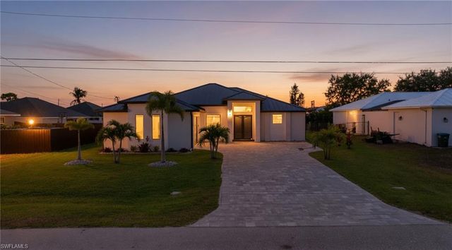 110 SW 21st TER, Cape Coral, FL 33991