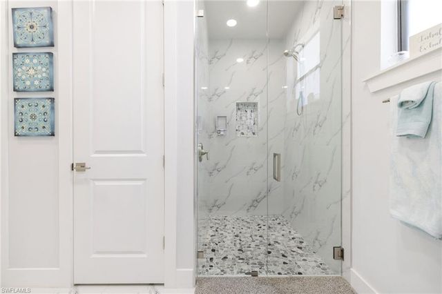 110 SW 21st TER, Cape Coral, FL 33991