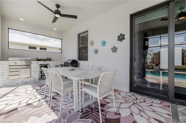 110 SW 21st TER, Cape Coral, FL 33991