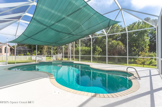 2123 Royal Oaks Drive, Rockledge, FL 32955