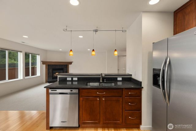 207 Edmonds Place NE, Renton, WA 98056