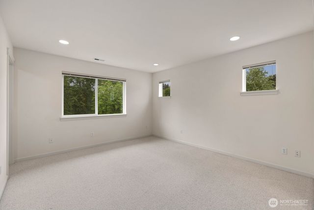 207 Edmonds Place NE, Renton, WA 98056