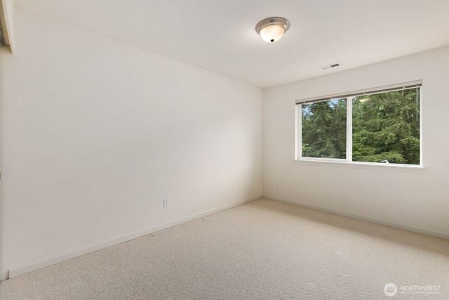 207 Edmonds Place NE, Renton, WA 98056