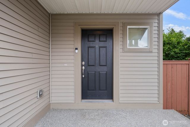 207 Edmonds Place NE, Renton, WA 98056