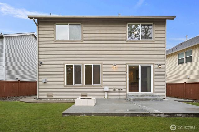 207 Edmonds Place NE, Renton, WA 98056