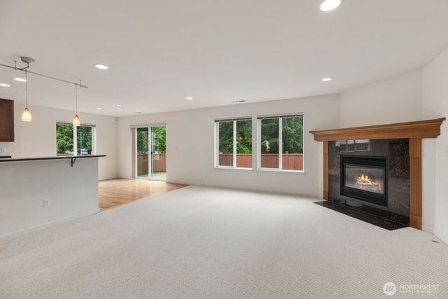 207 Edmonds Place NE, Renton, WA 98056