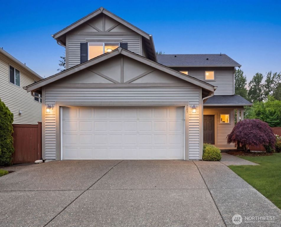 207 Edmonds Place NE, Renton, WA 98056