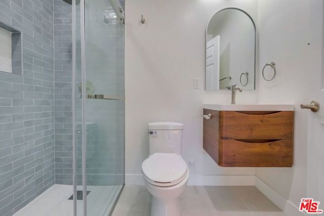 8358 Kittyhawk Avenue, Los Angeles, CA 90045