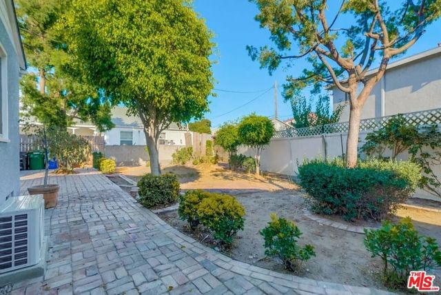 8358 Kittyhawk Avenue, Los Angeles, CA 90045