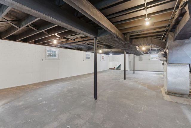 6022 W 64th Street, Chicago, IL 60638
