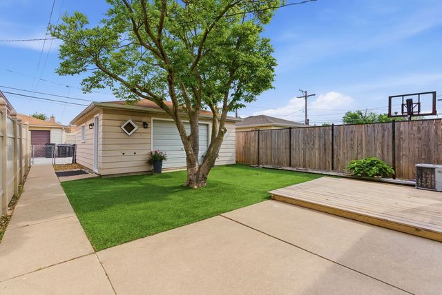 6022 W 64th Street, Chicago, IL 60638