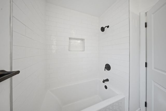 6022 W 64th Street, Chicago, IL 60638