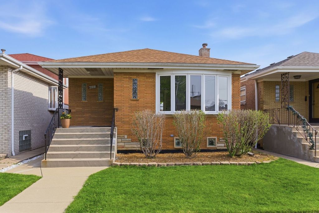 6022 W 64th Street, Chicago, IL 60638