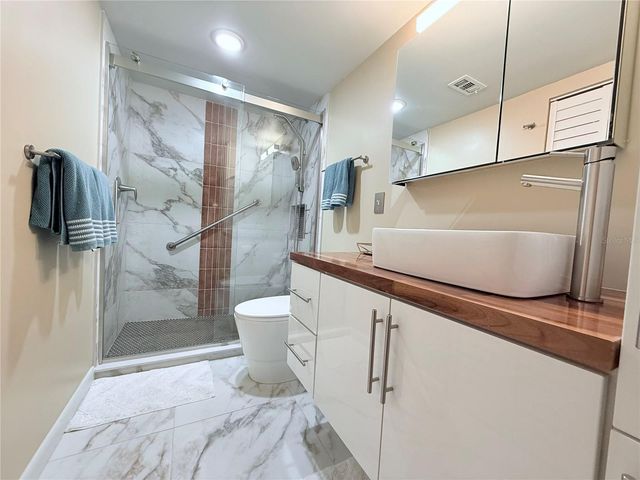 4460 IRONWOOD CIRCLE 304A, Bradenton, FL 34209