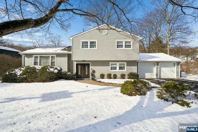 6 Connel Drive, West Orange, NJ 07052