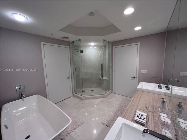 17301 Biscayne Boulevard 1402, North Miami Beach, FL 33160