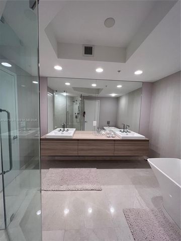 17301 Biscayne Boulevard 1402, North Miami Beach, FL 33160