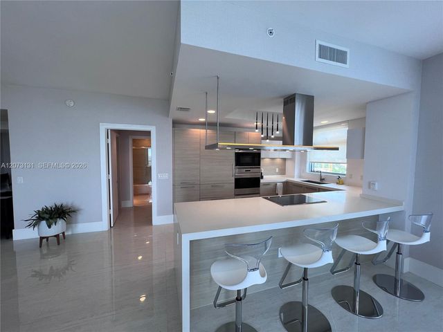 17301 Biscayne Boulevard 1402, North Miami Beach, FL 33160