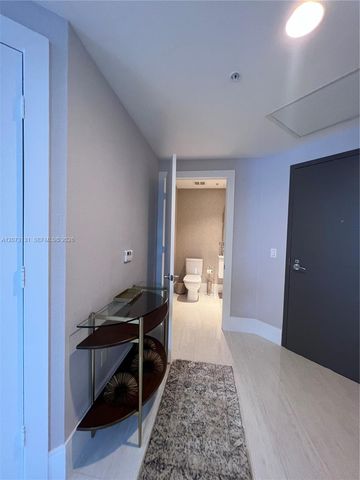 17301 Biscayne Boulevard 1402, North Miami Beach, FL 33160
