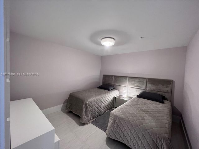 17301 Biscayne Boulevard 1402, North Miami Beach, FL 33160