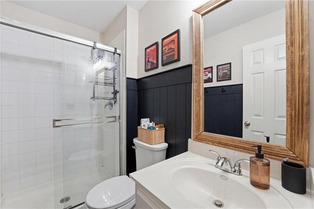 9611 N Ditzler Court, Kansas City, MO 64157