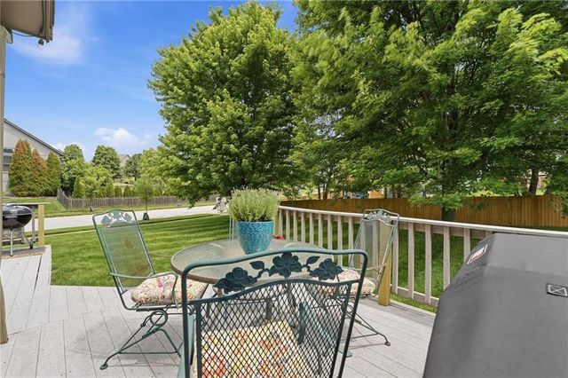 9611 N Ditzler Court, Kansas City, MO 64157
