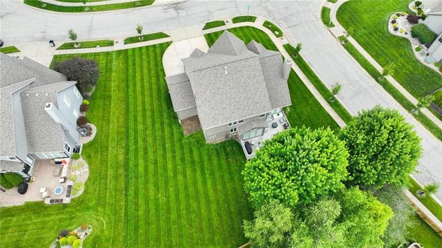 9611 N Ditzler Court, Kansas City, MO 64157