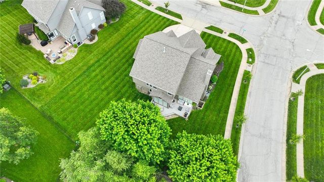9611 N Ditzler Court, Kansas City, MO 64157