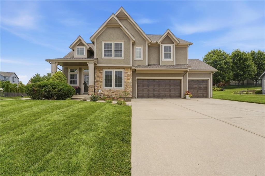 9611 N Ditzler Court, Kansas City, MO 64157