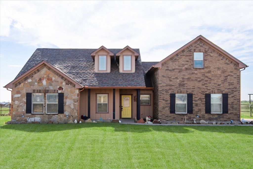 12549 County Road 1002, Godley, TX 76044