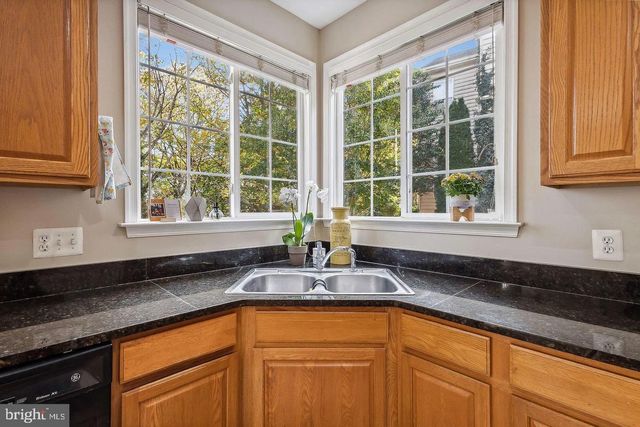 173 AUTUMN WIND CT, Warrenton, VA 20186