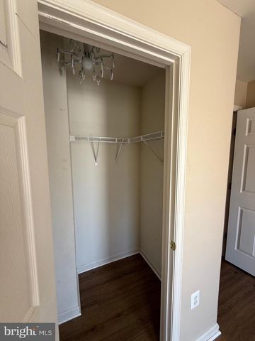 173 AUTUMN WIND CT, Warrenton, VA 20186