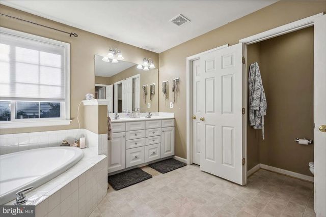 173 AUTUMN WIND CT, Warrenton, VA 20186