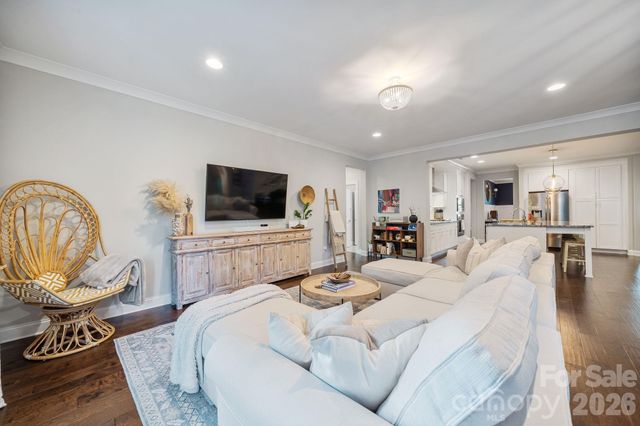 209 Country Lake Drive, Mooresville, NC 28115