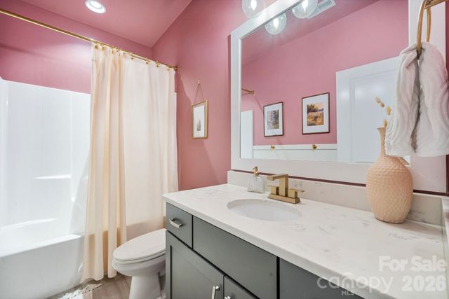 209 Country Lake Drive, Mooresville, NC 28115