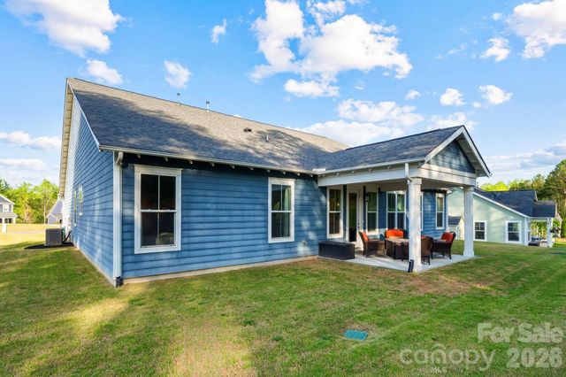 209 Country Lake Drive, Mooresville, NC 28115