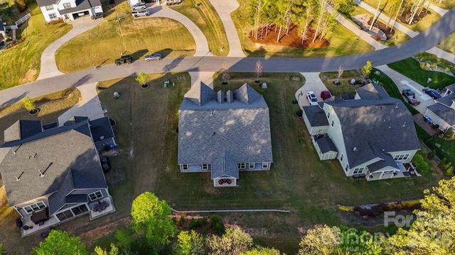 209 Country Lake Drive, Mooresville, NC 28115