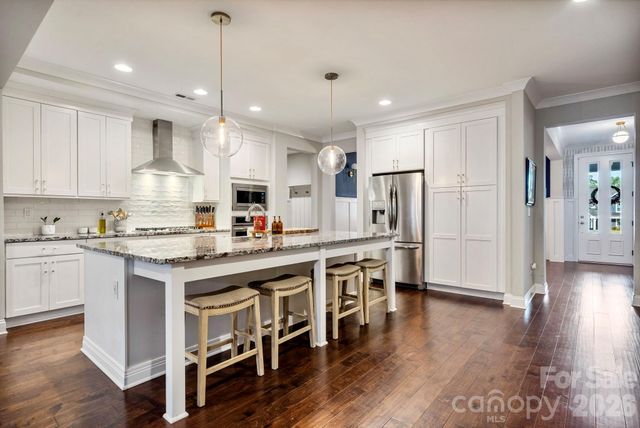 209 Country Lake Drive, Mooresville, NC 28115