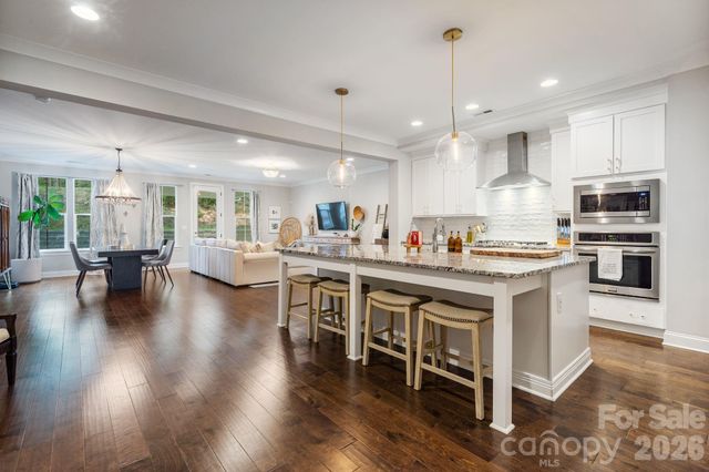 209 Country Lake Drive, Mooresville, NC 28115