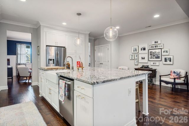 209 Country Lake Drive, Mooresville, NC 28115