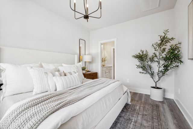 672 Tulip Springs Ct, Hermitage, TN 37076