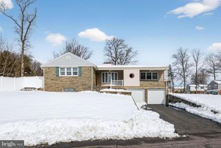 3206 MANOR RD, Huntingdon Valley, PA 19006