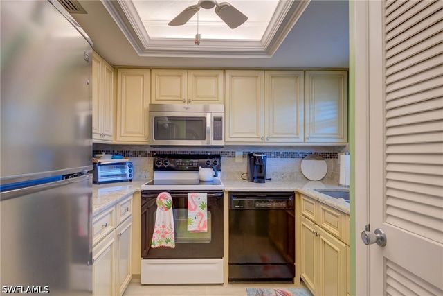 325 Charlemagne BLVD A209, Naples, FL 34112