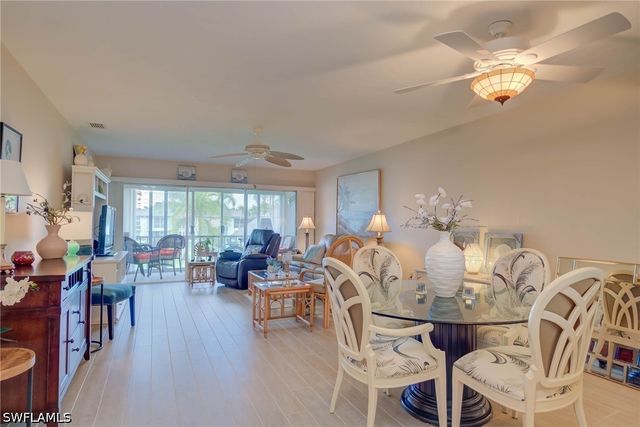 325 Charlemagne BLVD A209, Naples, FL 34112