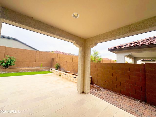 1533 W CARMEN Street, Phoenix, AZ 85041