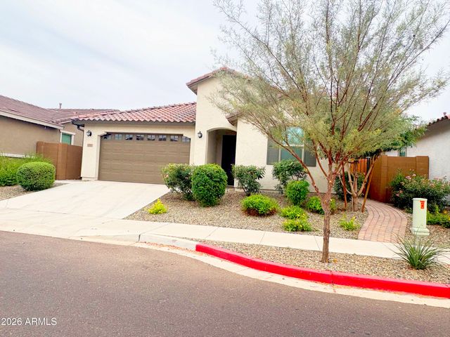 1533 W CARMEN Street, Phoenix, AZ 85041