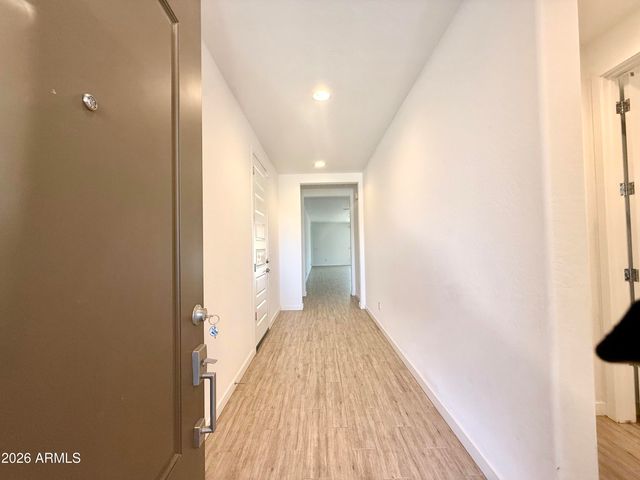 1533 W CARMEN Street, Phoenix, AZ 85041