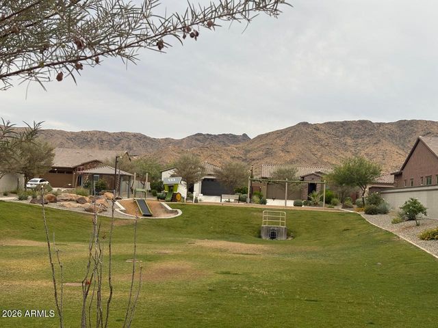1533 W CARMEN Street, Phoenix, AZ 85041