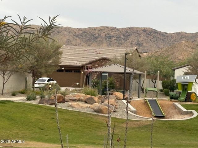 1533 W CARMEN Street, Phoenix, AZ 85041